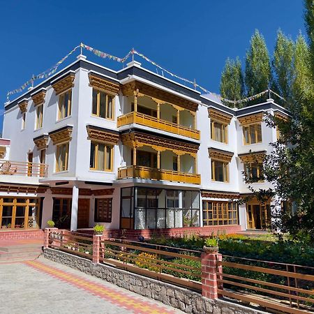 Отель Rock Castle Residency Лех Экстерьер фото